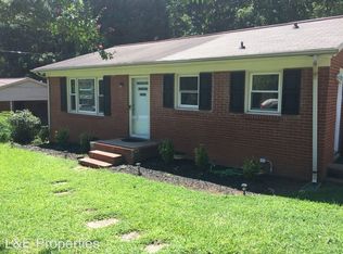 209 Point Cir, Belmont, NC 28012