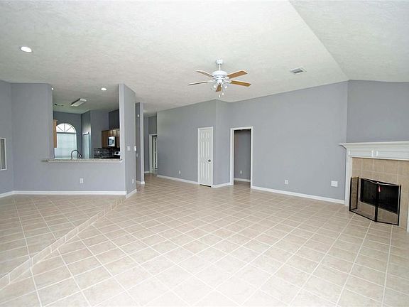5th image of 1559 Autumn Dawn Ct