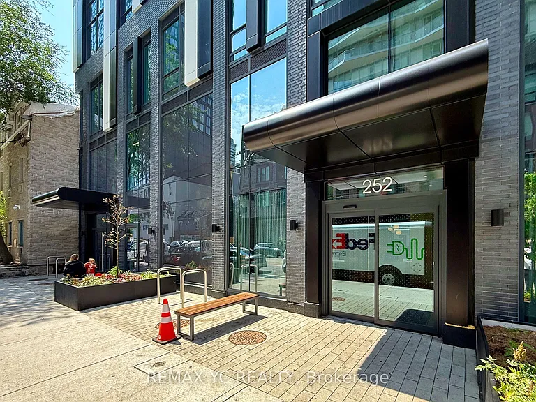 252 Church St #3001 — Photo 20