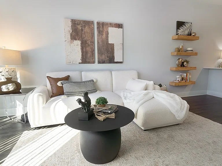 The Residences at Hamilton Lakes — Photo 7