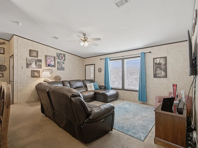 314 Dobbs Ave — Photo 6