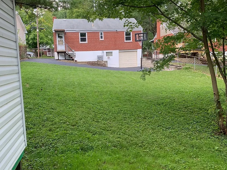 2180 Townhill Dr — Photo 20