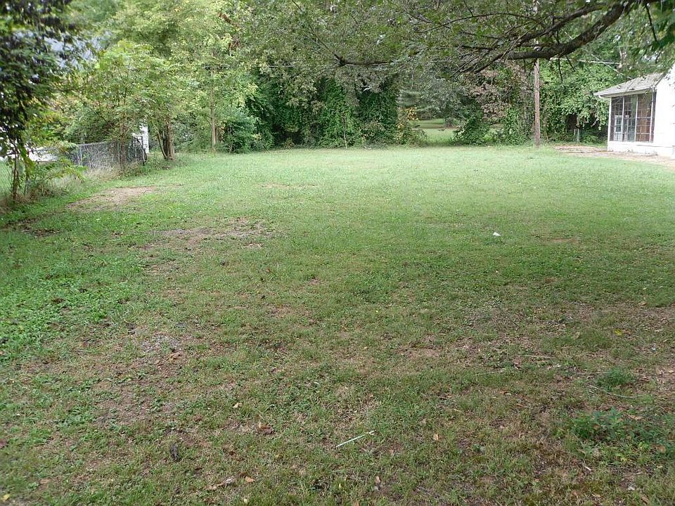 1st image of 2805 Nelson Dr