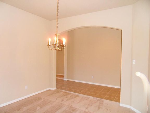 4th image of 57 Black Swan Pl