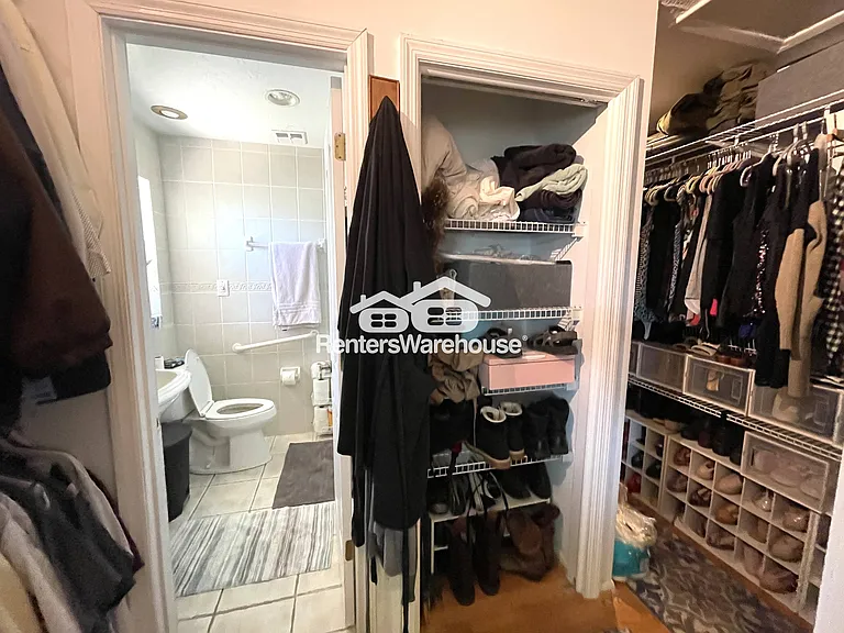 802 Embassy Rd — Photo 17