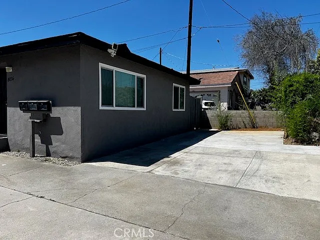 8036 Whitmore St — Photo 15