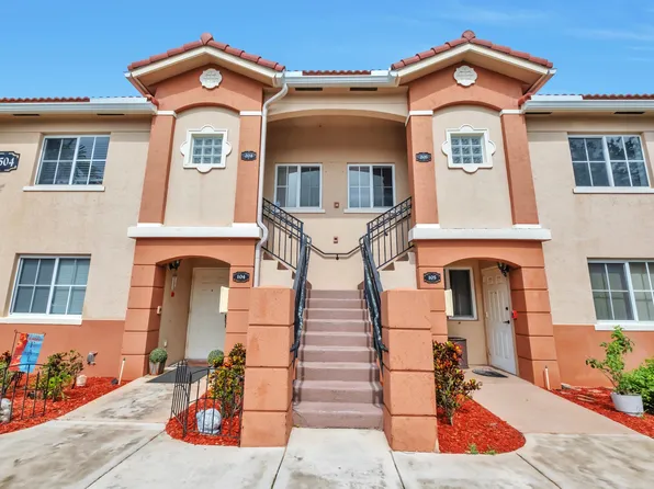 3504 Briar Bay Blvd APT 205, Royal Palm Beach, FL 33411