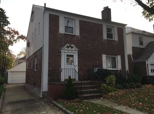 8119 189th St, Hollis, NY 11423