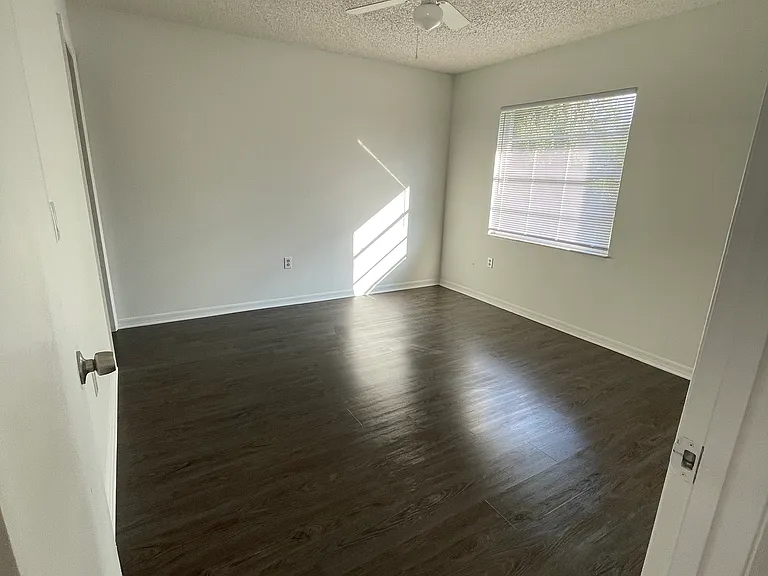 305 Camillia Ln #A — Photo 11