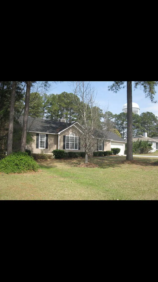 109 Heathwood Dr photo 1