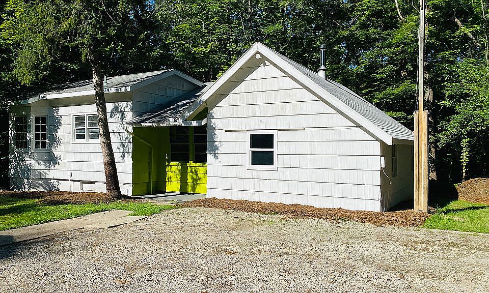 2nd image of 8200 Munson Hill Rd