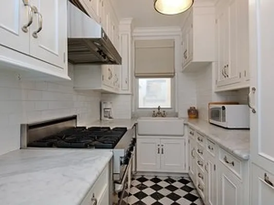 Sold by Citi Habitats | media 4