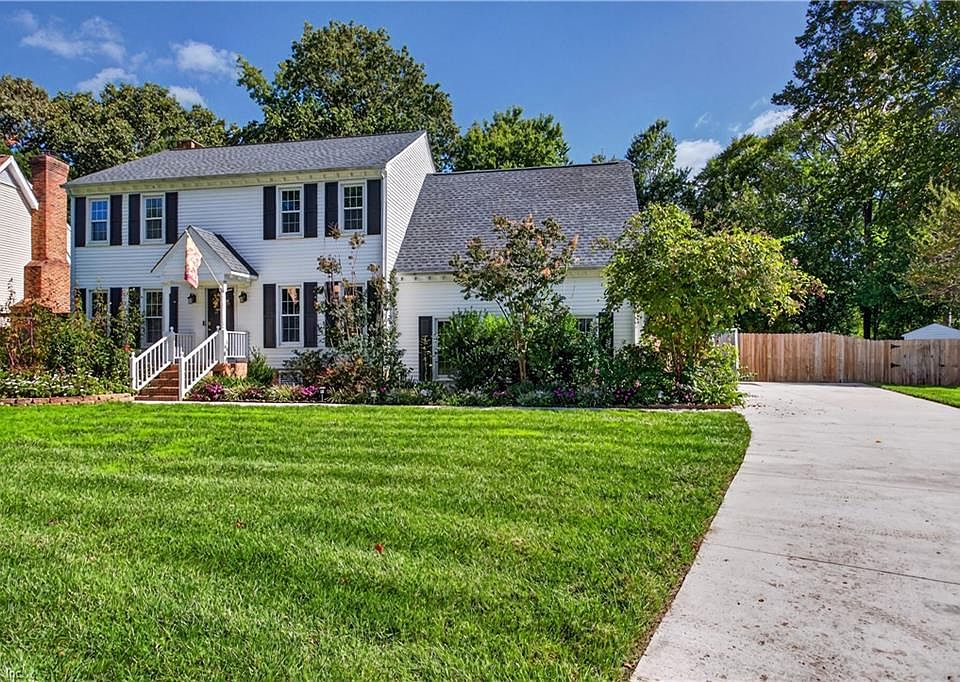 1st image of 828 Woodrow Ct