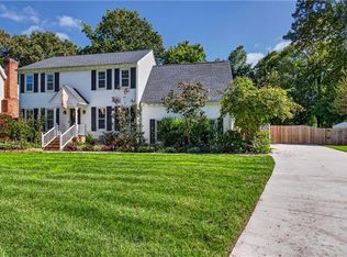 828 Woodrow Ct, Chesapeake, VA 23322
