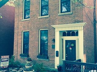 462 W 3rd St, Dubuque, IA 52001
