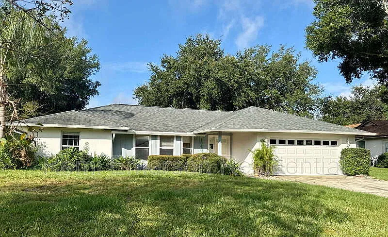 1340 Wood Lake Cir