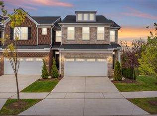 43235 Heron Dr, Novi, MI 48375