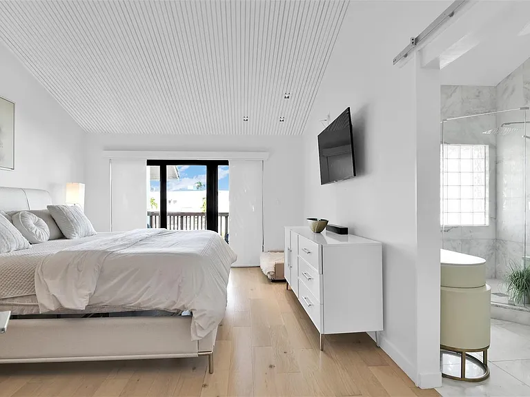 1035 Boca Cove Ln — Photo 31