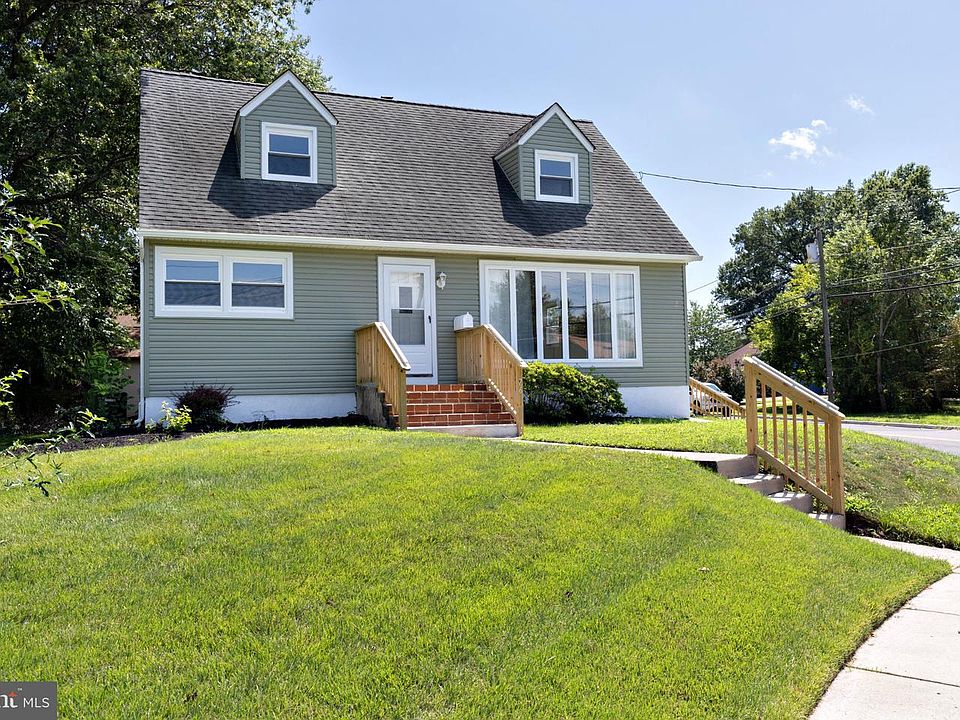 1st image of 76 Hiawatha Rd