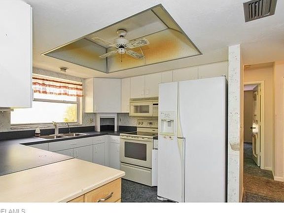 5th image of 108 Marseille Dr