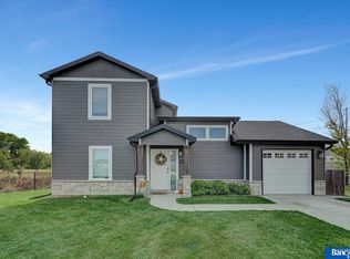 3553 Holly Blue Dr, Lincoln, NE 68504