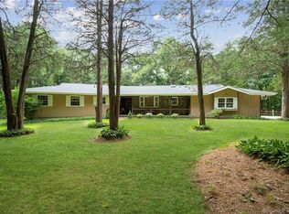 211 Wooding Hill Rd, Bethany, CT 06524