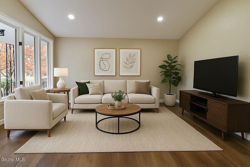 3rd image of 63 Ormond Street