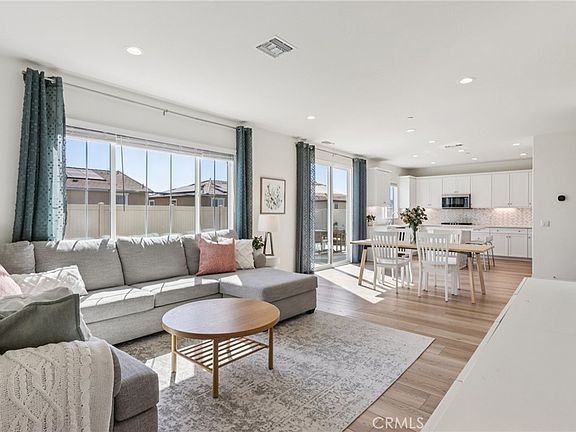 2nd image of 9650 Adora Ter