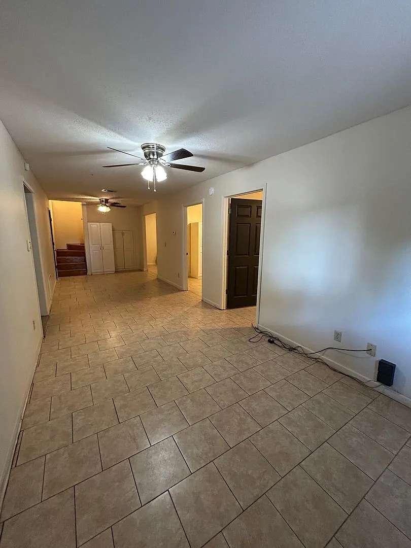 208 Tyler Rd — Photo 2
