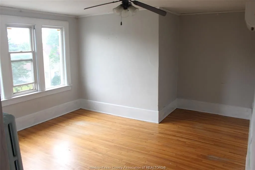 5 bed, $2,600 — Photo 3