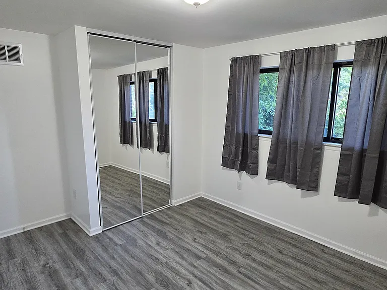 24924 Greater Mack Ave — Photo 8