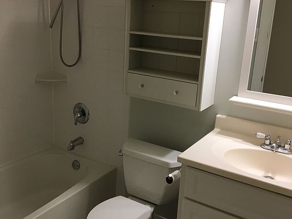 4th image of 11248 Chestnut Grove Sq APT 151
