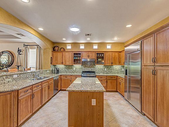 4th image of 37490 S Desert Sun Dr