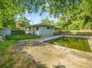 907 Montclair Rd, Pensacola, FL 32505