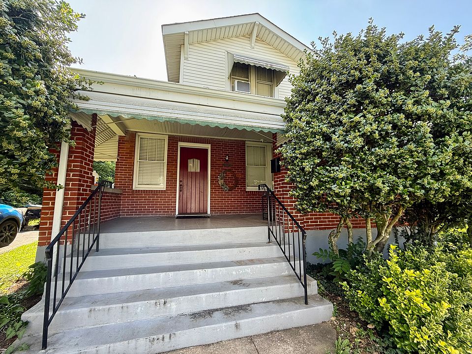 1st image of 3443 Princeton Cir NE