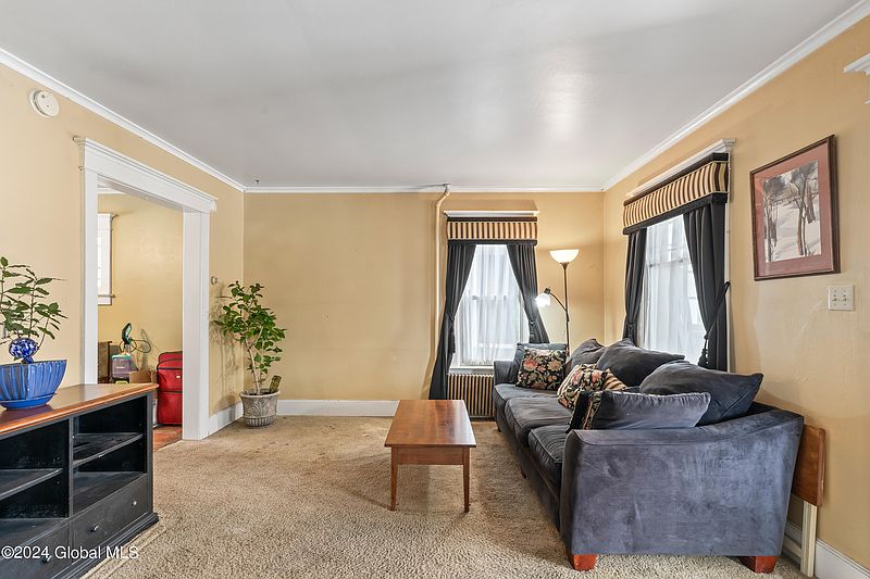 4th image of 1680 Rugby Road