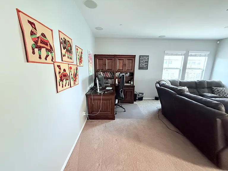 630 W Huntington Ave — Photo 42