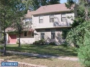 13 Pembrook Dr, Turnersville, NJ 08012