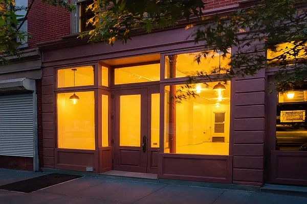 Sold by Compass | media 2