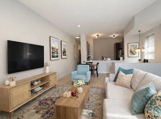 915 W Addison St APT 1R, Chicago, IL 60613