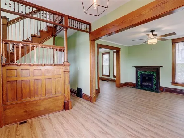 2010 E 27th St, Kansas City, MO 64127