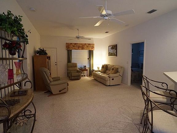 2nd image of 1451 Red Oak Ln
