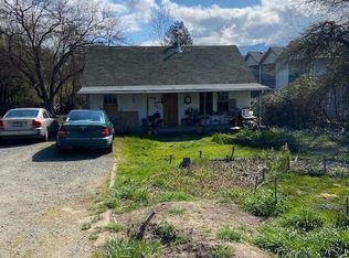 1883 SW Allen Creek Rd, Grants Pass, OR 97527