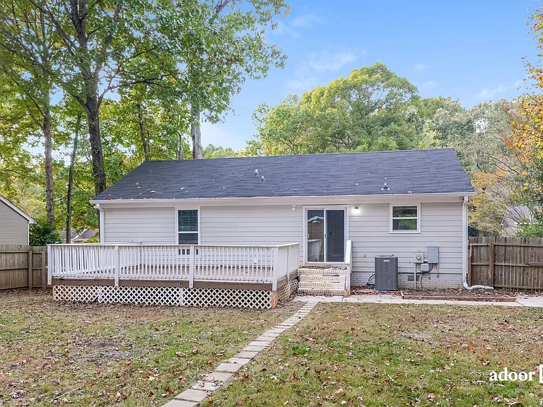 7206 Lancashire Dr #7 — Photo 14