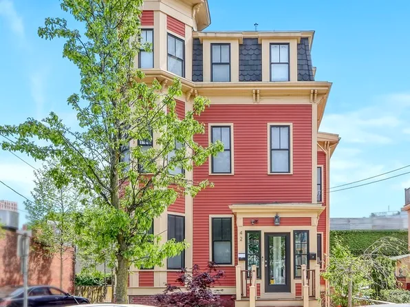 42 Bow St Unit 4, Somerville, MA 02143