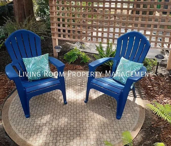 37 NE Morgan St #B — Photo 16