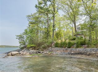 882 Mere Point Rd, Brunswick, ME 04011