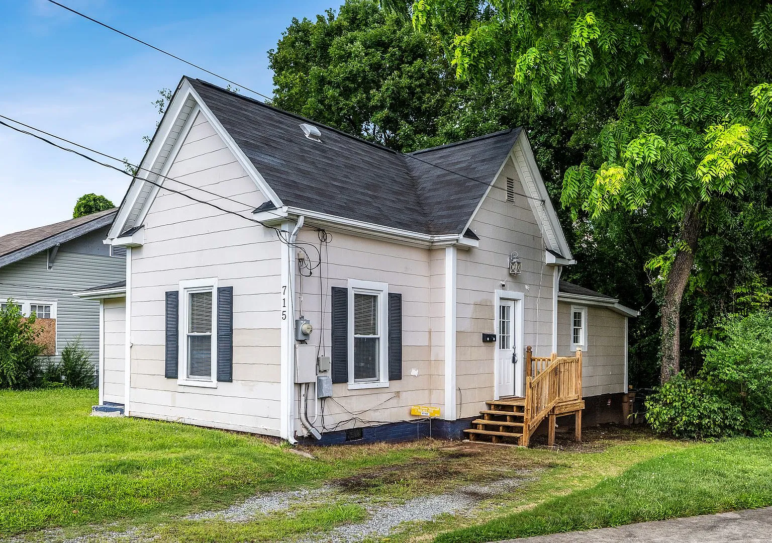 UNCG area with 3 bedrooms and 1 bath, Central AC! — Photo 1