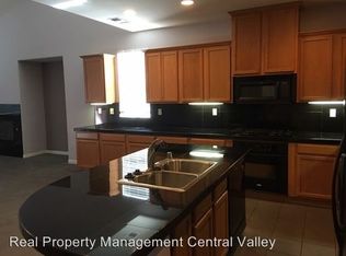 1452 Cliff Swallow Dr, Patterson, CA 95363