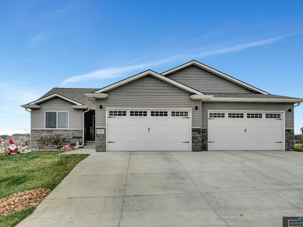 3833 SW 79th St, Lincoln, NE 68532